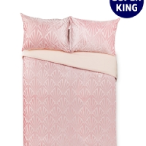 Aldi  Jacquard Pink Superking Duvet Set