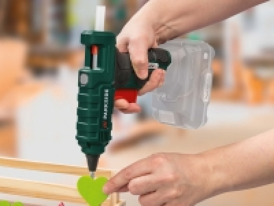 20V Cordless Hot Glue Gun 19.99 €