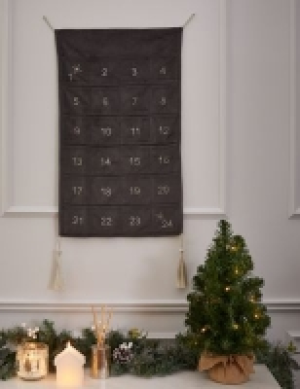 Velvet Wall Hanging Advent Calendar 14.00 €