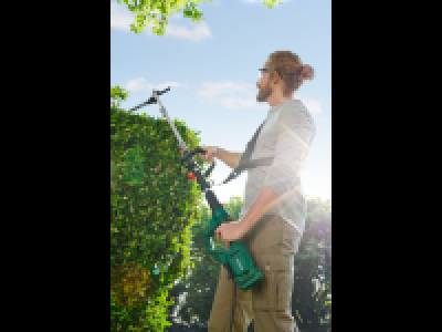 Lidl  900W Long-Reach Hedge Trimmer