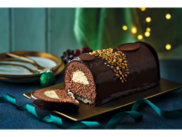 Lidl  Handcrafted Chocolate < Vanilla Hazelnut Bûche