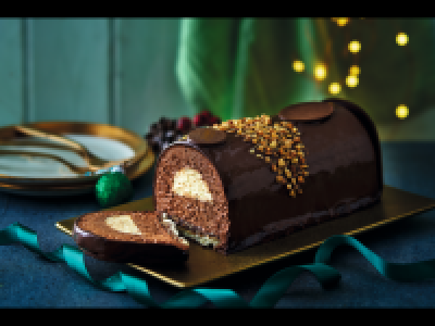 Handcrafted Chocolate < Vanilla Hazelnut Bûche