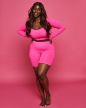 Seamless Long-Sleeved Wide Neck Crop