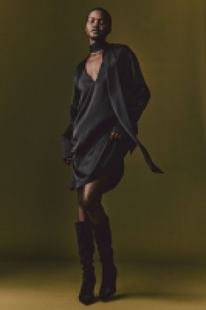 Tie-detail satin dress 23.99 €