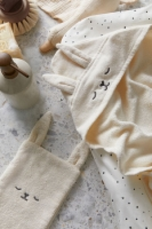 Hooded bath towel 14.99 €