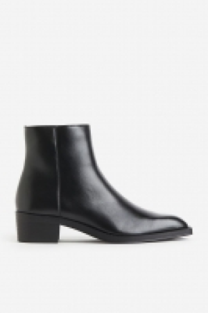 Boots 59.99 €