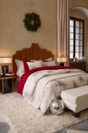 Tufted wool-blend rug 349.00 €