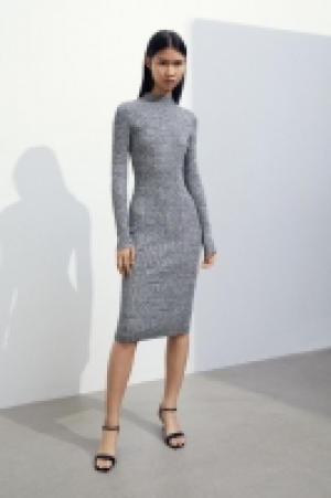 Rib-knit turtleneck dress 12.00 €