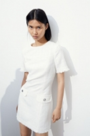 Bouclé dress 31.00 €