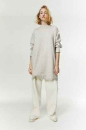 Knitted dress 25.00 €