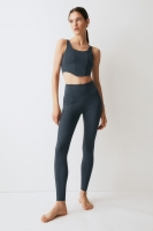 DryMove Sports tights 12.00 €