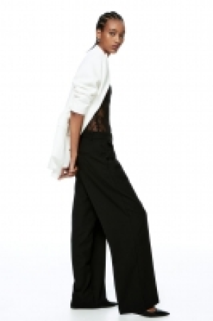 Wide trousers 25.00 €