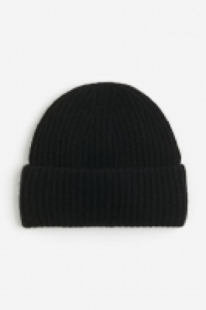 Rib-knit cashmere hat 24.00 €