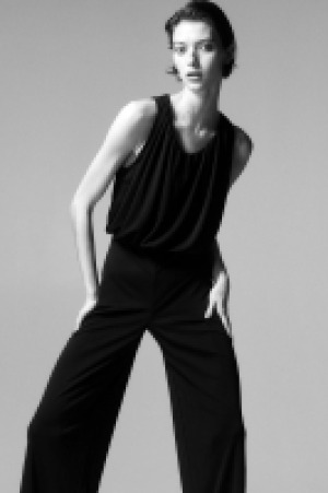 Sleeveless jumpsuit