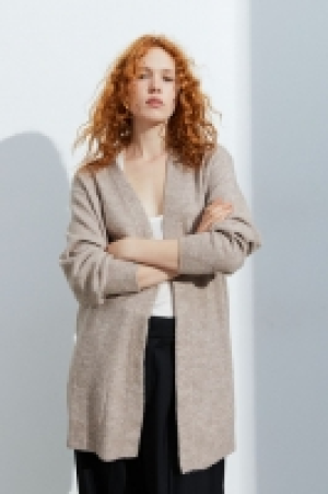 Long cardigan 16.00 €
