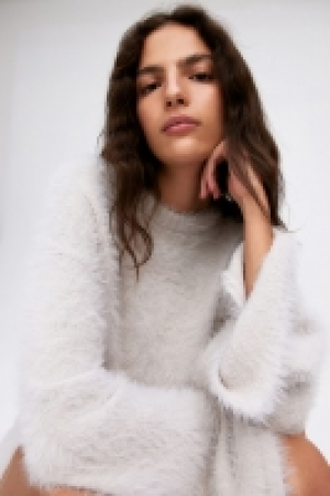 Fluffy jumper 33.00 €