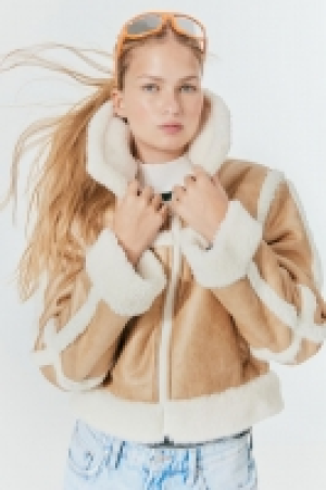 Teddy-lined jacket 24.00 €