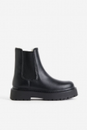 Warm-lined Chelsea boots