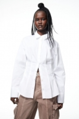 Tapered-waist poplin shirt 14.00 €