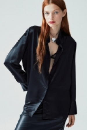 Satin shirt 11.00 €