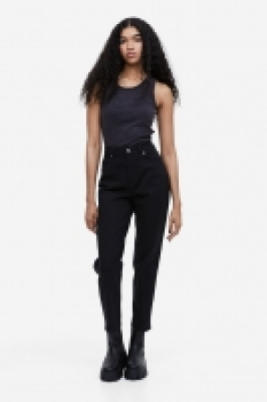 Mom Loose Fit Twill trousers 10.00 €