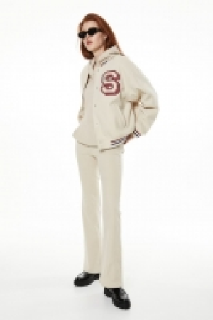 Flared twill trousers 11.00 €
