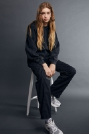 Low-waisted cargo trousers 13.00 €