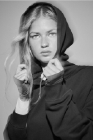 Oversized hoodie 13.00 €