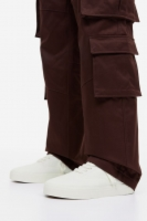 Canvas trainers 17.00 €