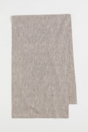 Linen-blend table runner 6.00 €