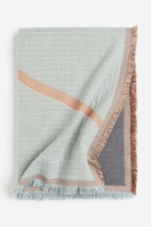 Jacquard-weave blanket