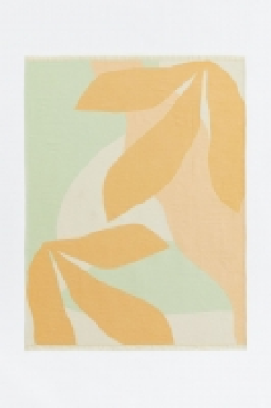 HM  Jacquard-weave blanket