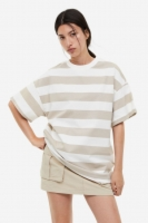 HM  Oversized T-shirt