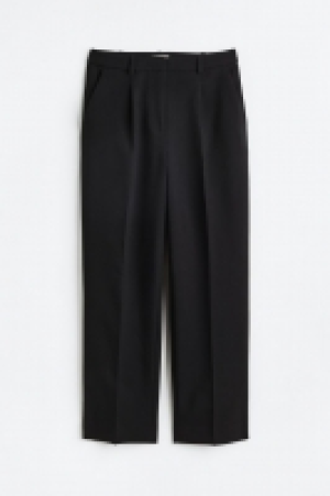 Tailored trousers 11.00 €