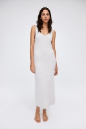 Fluffy-knit bodycon dress 22.00&nbsp;&euro;