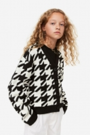 Knitted cardigan 12.00 €