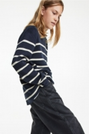 Fine-knit cotton jumper 6.00 €