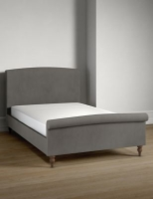 Cleo Bed