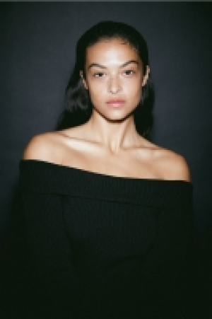Rib-knit off-the-shoulder top 11.00 €