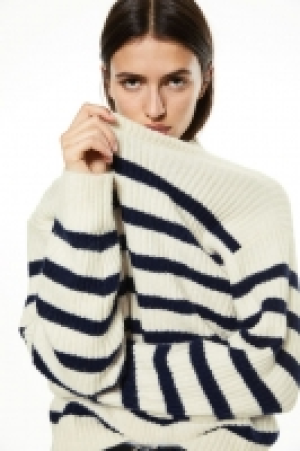 Rib-knit jumper 15.00 €