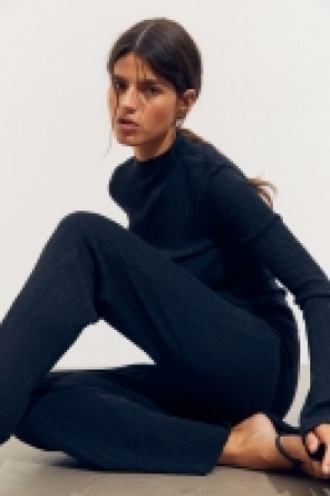 Rib-knit top 9.00 €