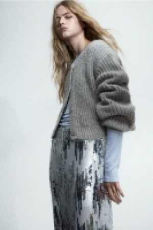 Knitted cardigan 18.00 €