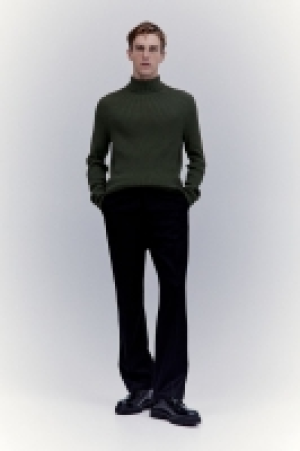 Polo-neck jumper Muscle Fit 21.00 €