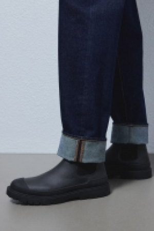 Chunky Chelsea boots 24.00 €