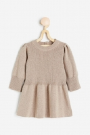 Knitted dress 16.00 €