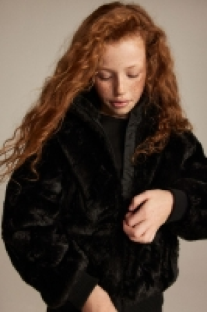 Fluffy jacket 14.00&nbsp;&euro;