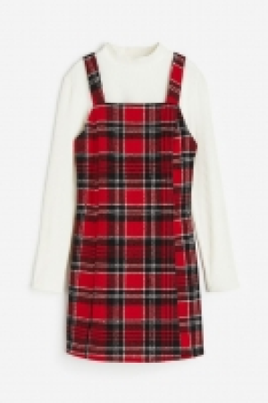 2-piece pinafore dress set 12.00 €