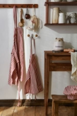 Childrens apron and chefs hat