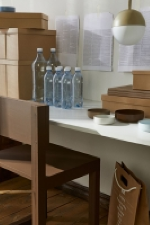 Lidded storage box 7.00 €