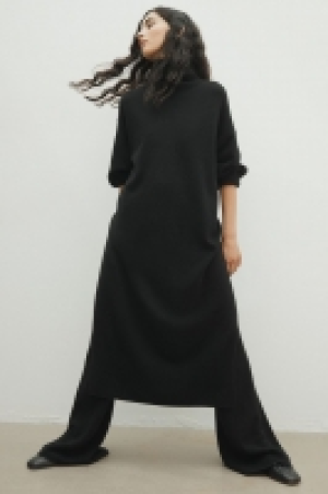Cashmere polo-neck dress